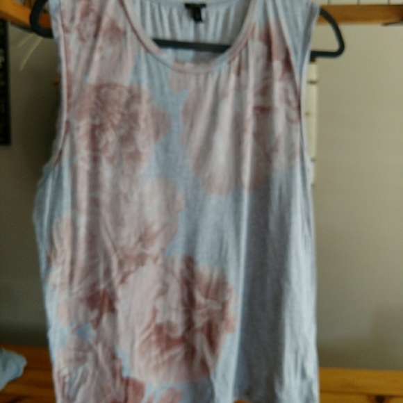 Tank top - Picture 1 of 2
